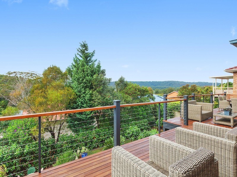 64 Robinia Parade, Springfield NSW 2250