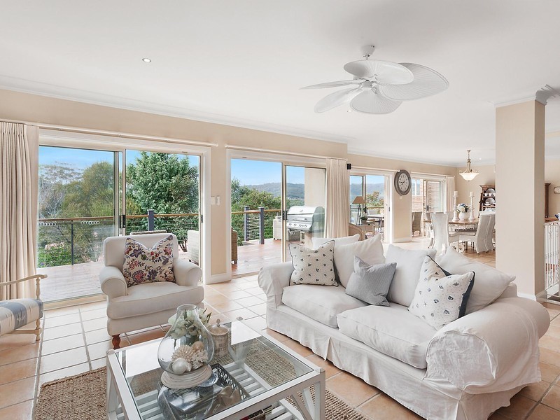 64 Robinia Parade, Springfield NSW 2250