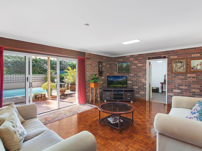 61 Grove Road, Wamberal NSW 2260