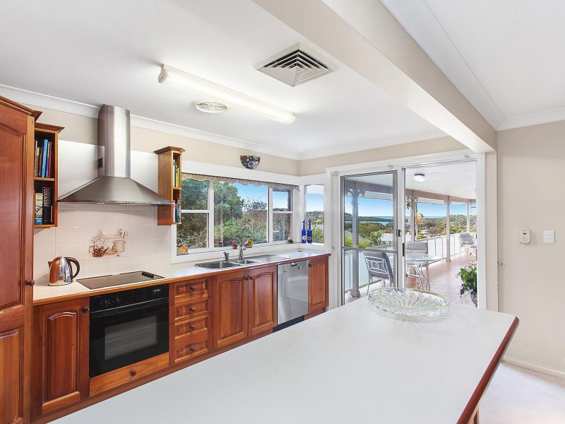 61 Grove Road, Wamberal NSW 2260