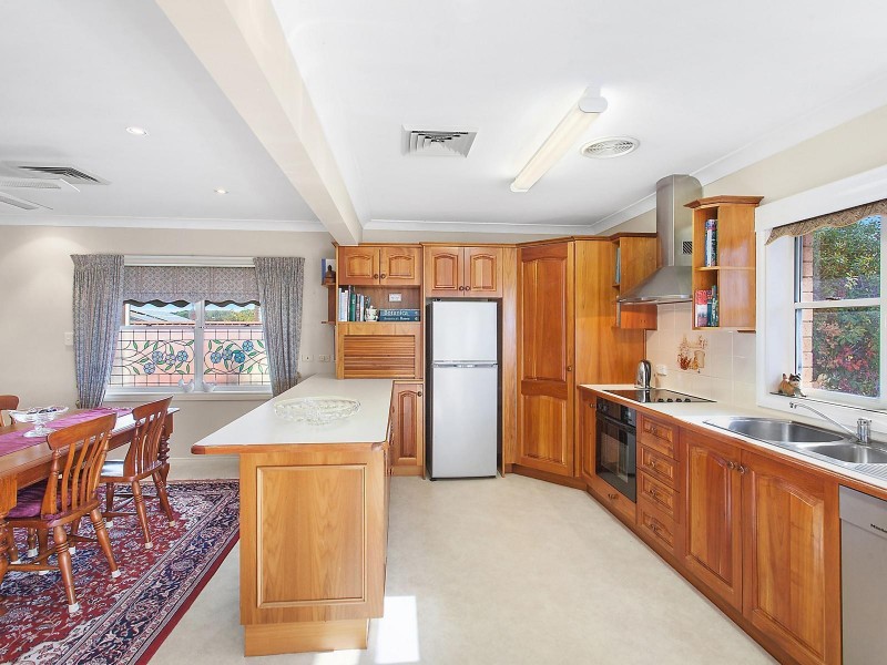 61 Grove Road, Wamberal NSW 2260