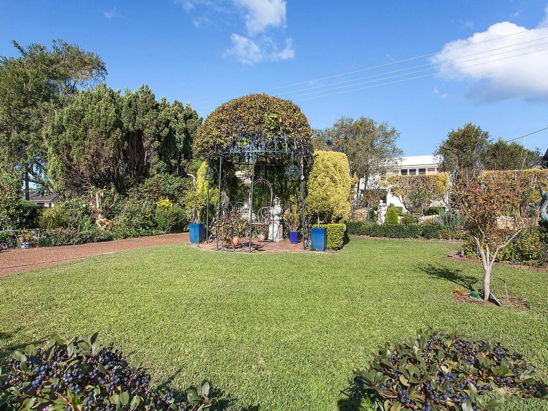 61 Grove Road, Wamberal NSW 2260