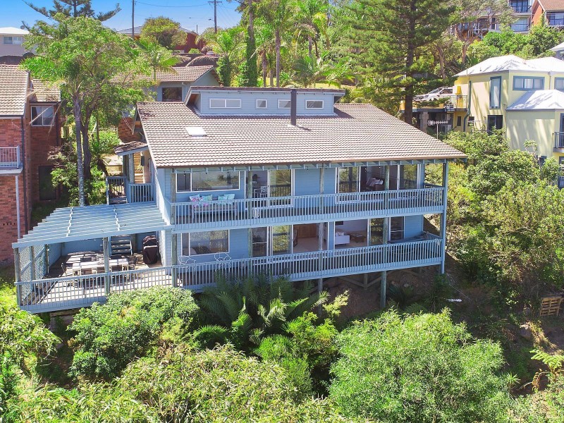 39 Coast Road, North Avoca NSW 2260