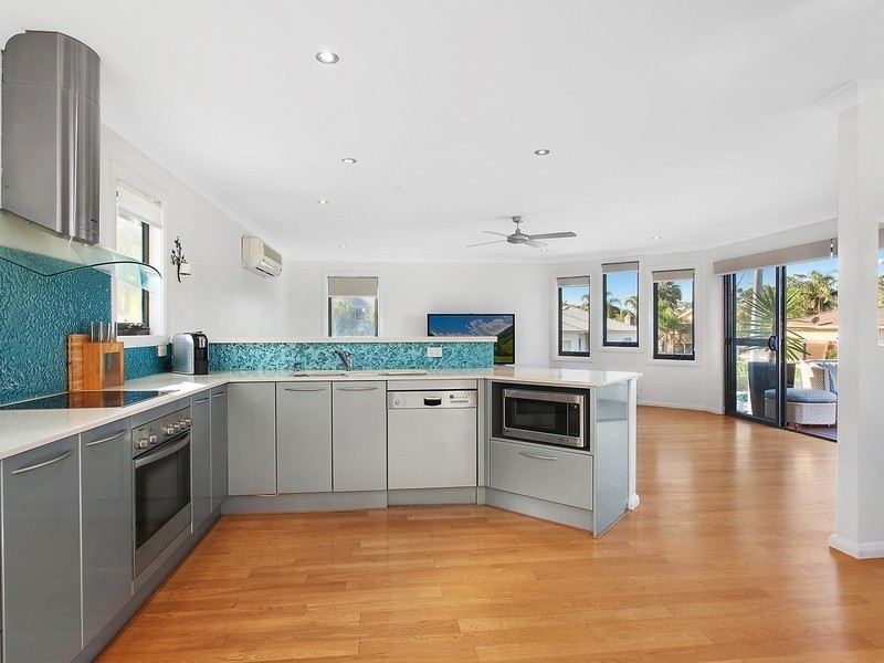 176 Ocean View Drive, Wamberal NSW 2260