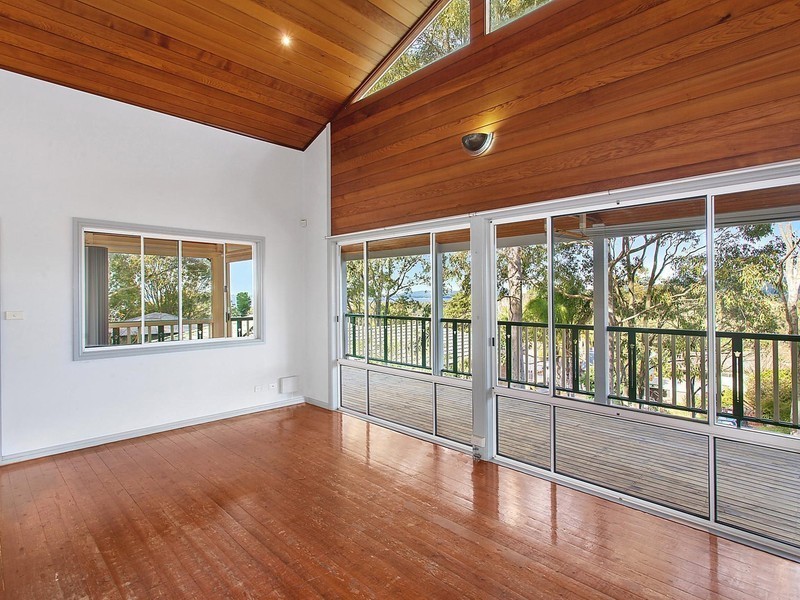 51 Platypus Road, Berkeley Vale NSW 2261