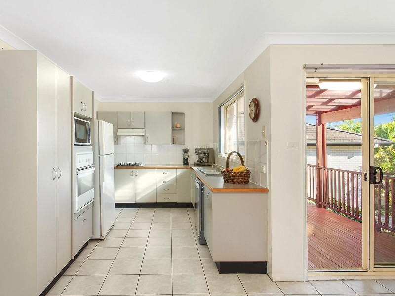 71 Thames Drive, Erina NSW 2250