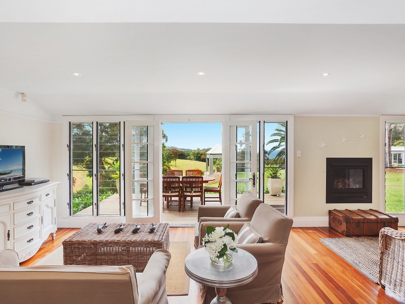 230 Cullens Road, Kincumber NSW 2251