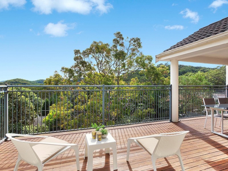 10 Moray Parade, Saratoga NSW 2251