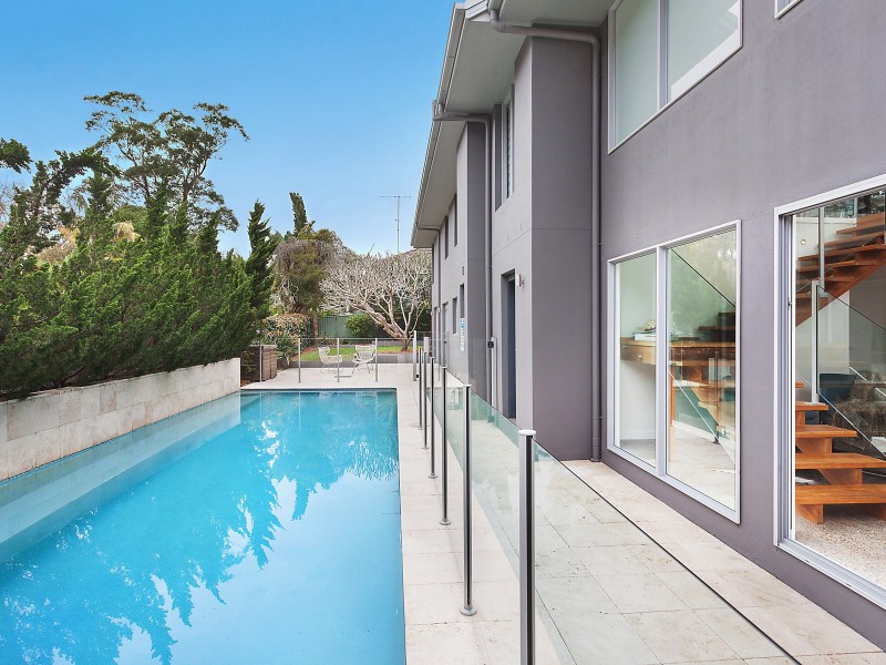 2 Florence Avenue, Point Frederick NSW 2250