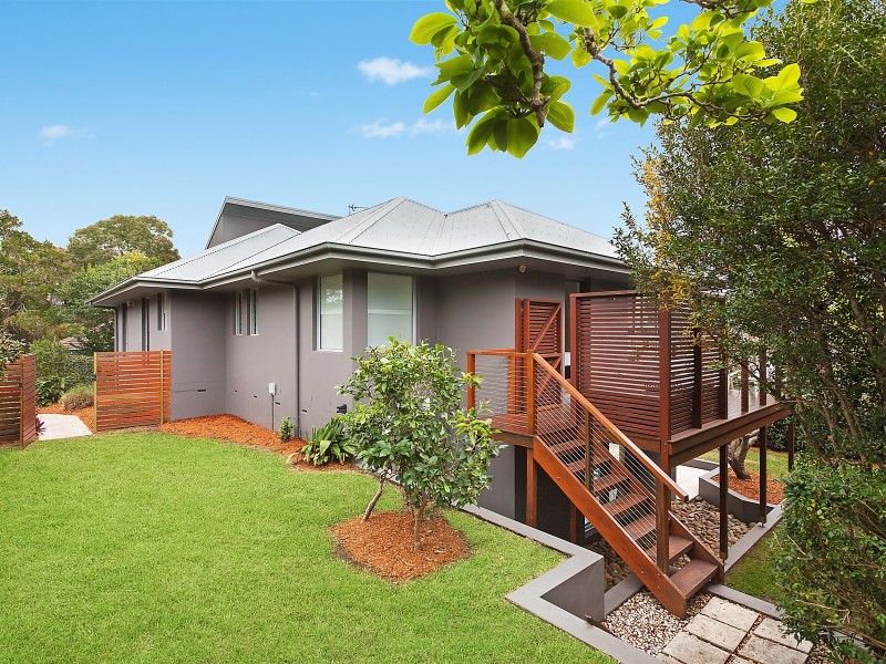 2 Florence Avenue, Point Frederick NSW 2250