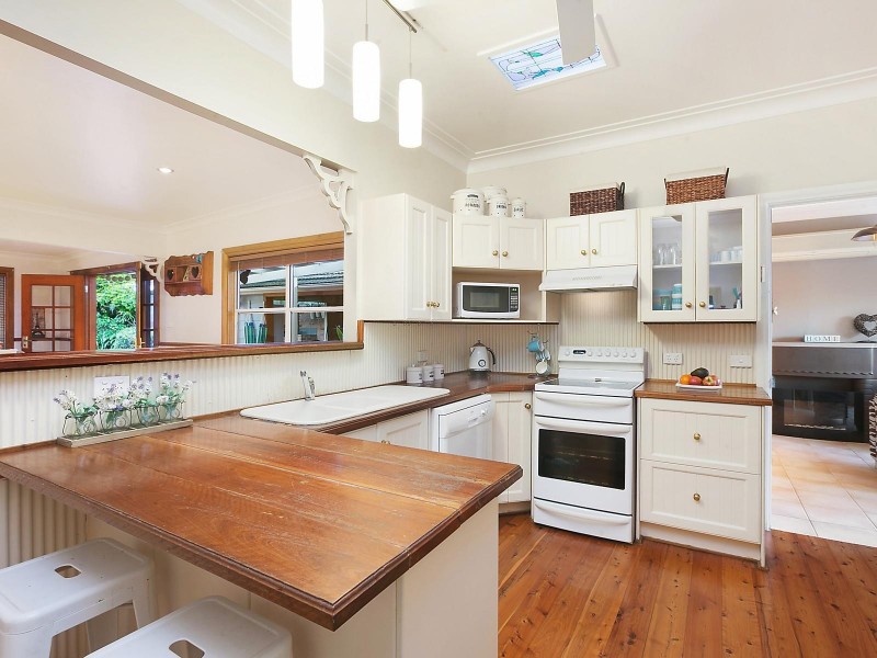 54 Malvina Parade, Lake Haven NSW 2263