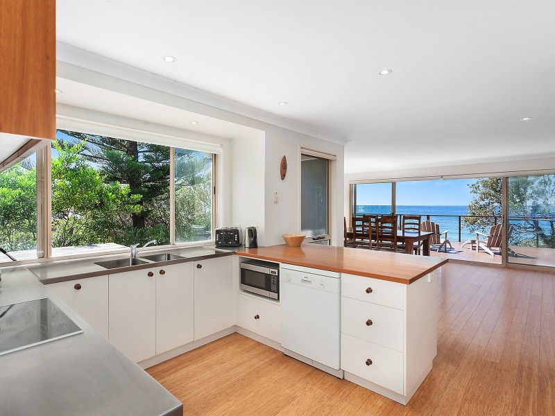 21 Tudibaring Parade, Macmasters Beach NSW 2251