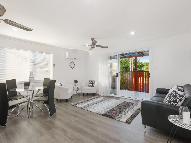 42 Elizabeth Bay Drive, Lake Munmorah NSW 2259