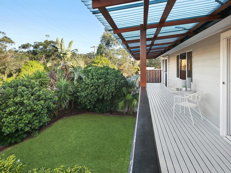 42 Elizabeth Bay Drive, Lake Munmorah NSW 2259