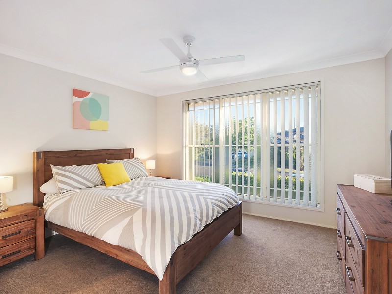 22 Mountain View Drive, Woongarrah NSW 2259