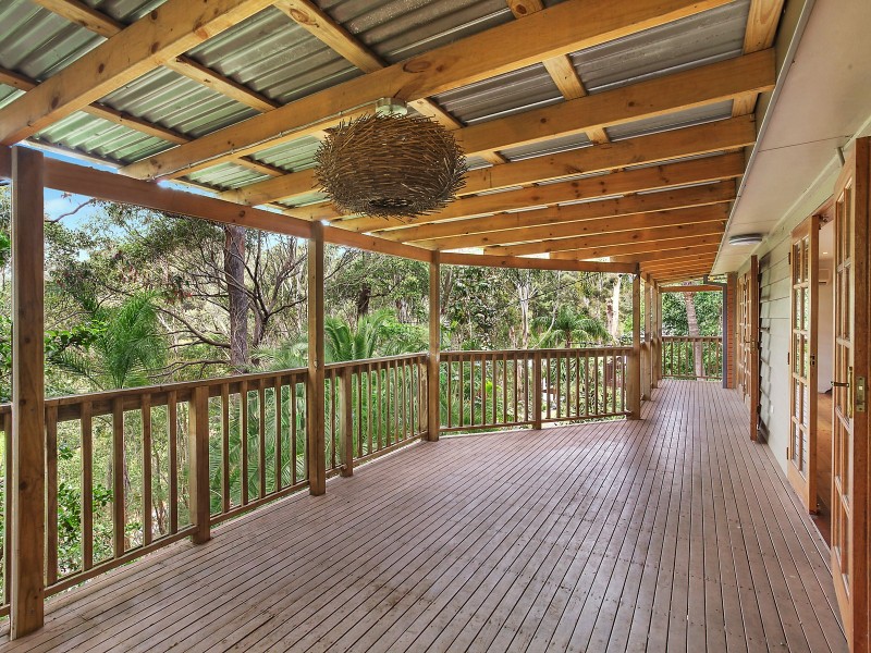 33 Walder Crescent, Avoca Beach NSW 2251