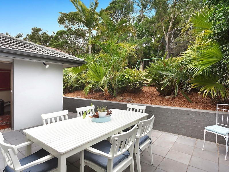 15 John Street, Forresters Beach NSW 2260
