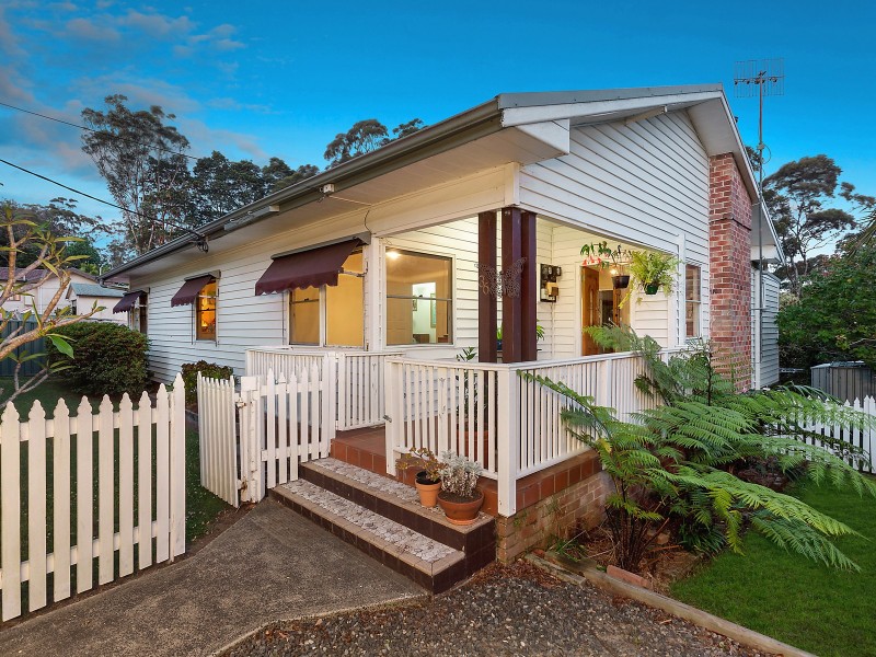 36 Serpentine Road, Erina Heights NSW 2260