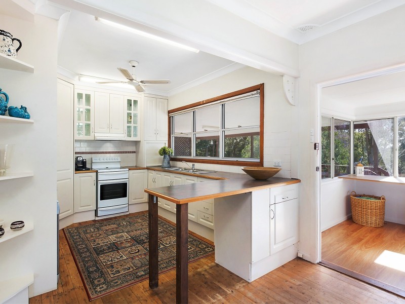 36 Serpentine Road, Erina Heights NSW 2260