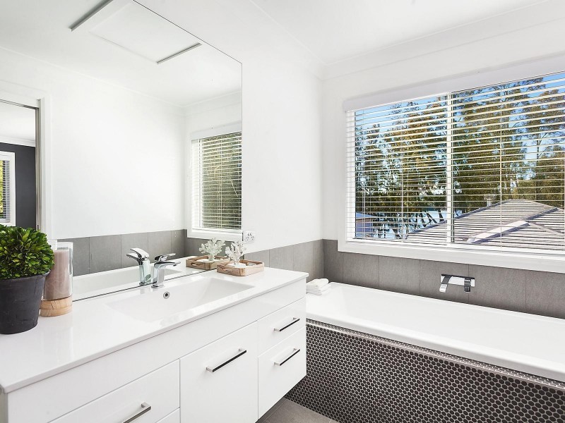 4/157 The Round Drive, Avoca Beach NSW 2251