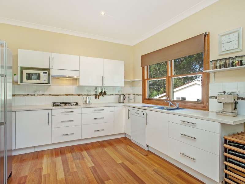 28 Hillcrest Road, Empire Bay NSW 2257