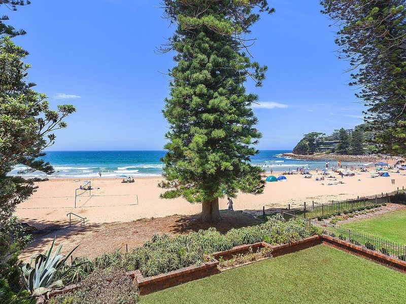 111 Avoca Drive, Avoca Beach NSW 2251