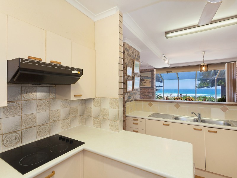 111 Avoca Drive, Avoca Beach NSW 2251