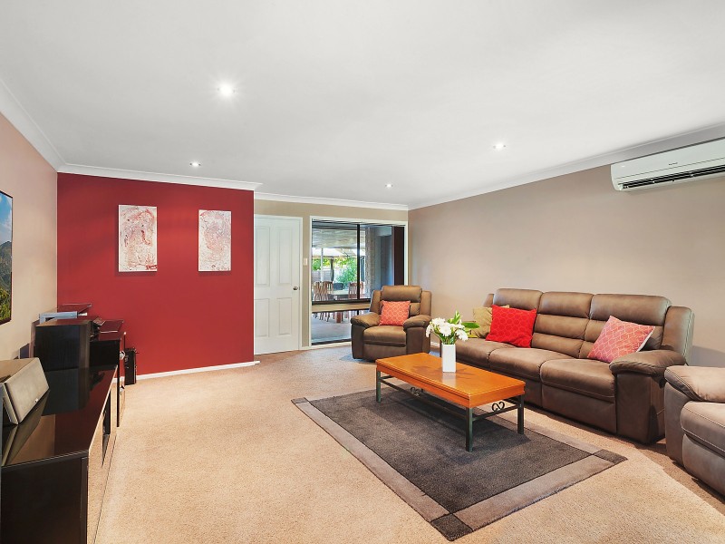 10 Courigal Avenue, Kincumber NSW 2251