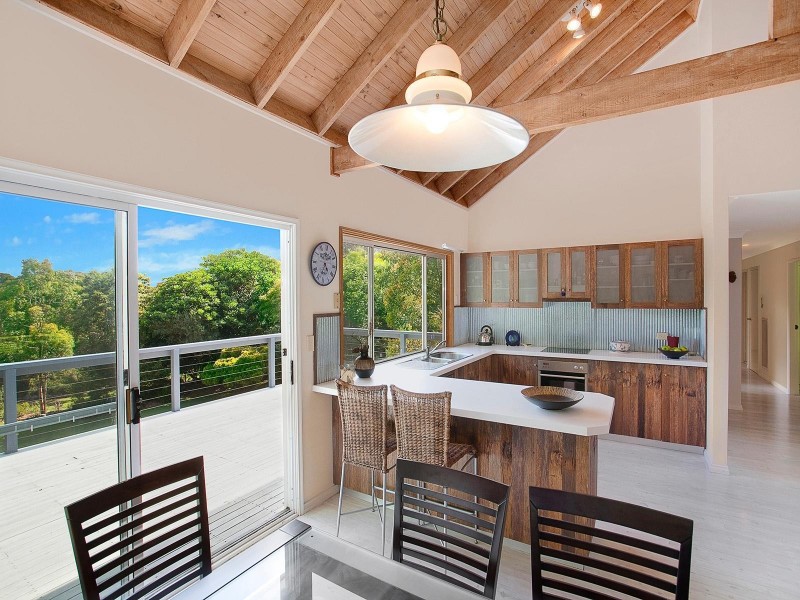 18 South Pacific Drive, Macmasters Beach NSW 2251