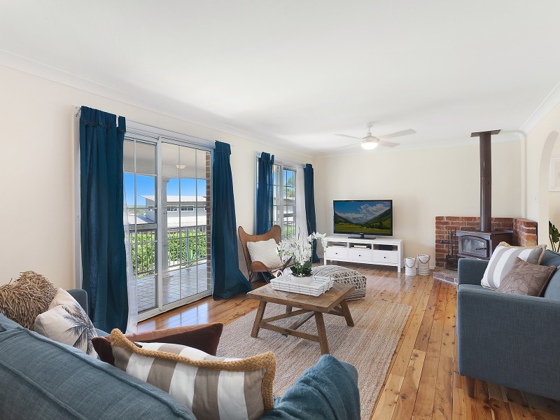 1 Adina Place, Wamberal NSW 2260