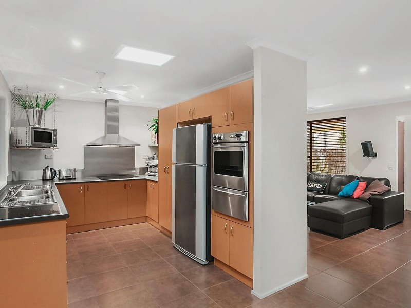 6 Kim Close, Kincumber NSW 2251