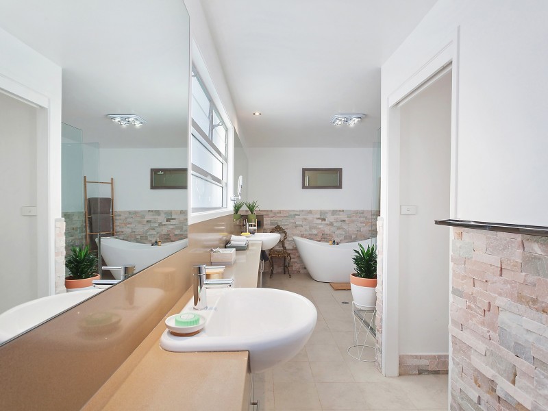 98 Marks Road, Gorokan NSW 2263