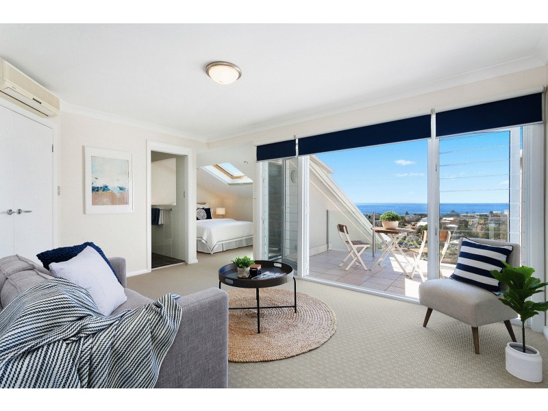 2/55 Kurrawyba Avenue, Terrigal NSW 2260