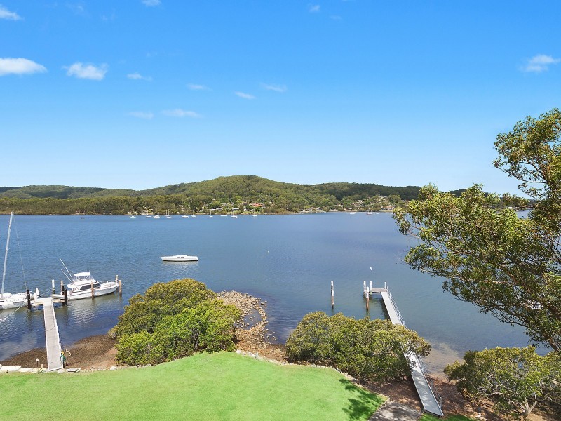 11 Wharf Street, East Gosford NSW 2250