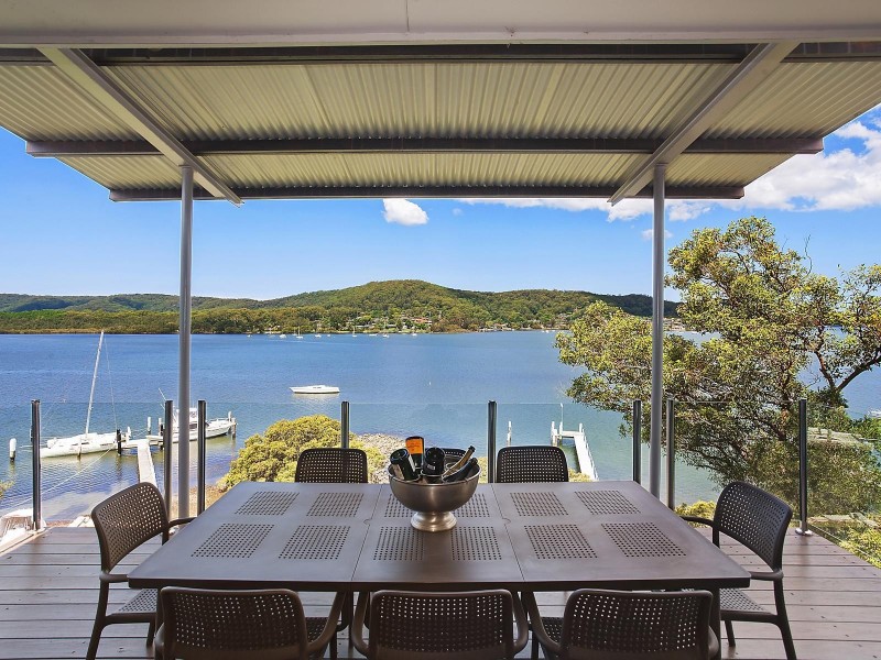 11 Wharf Street, East Gosford NSW 2250