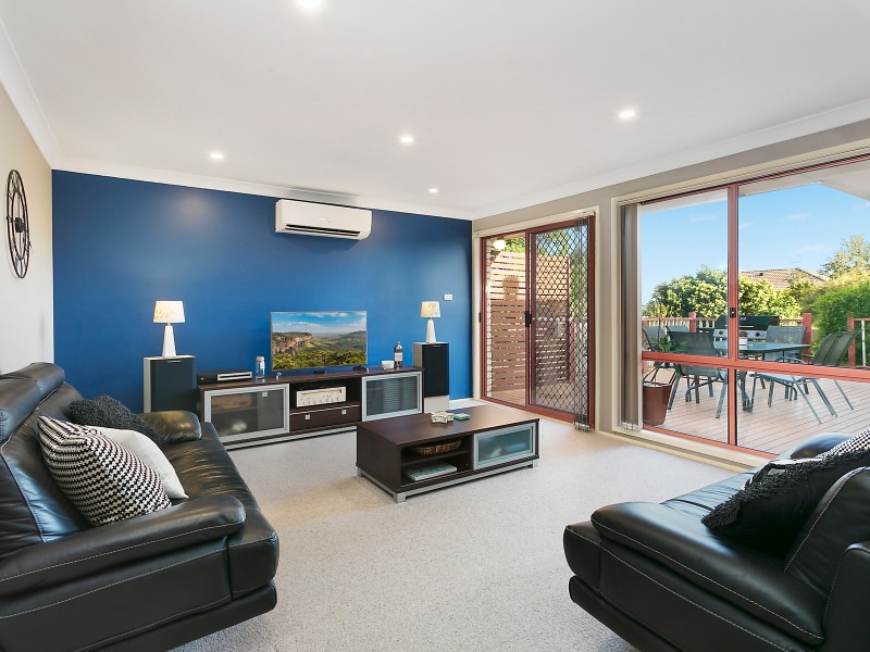 53 St Lawrence Avenue, Blue Haven NSW 2262