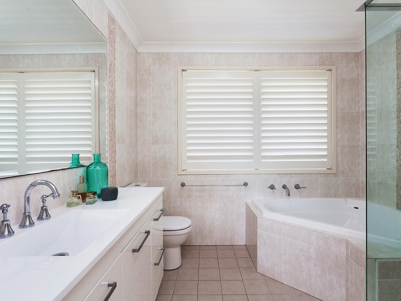 109 Albany Street, Point Frederick NSW 2250