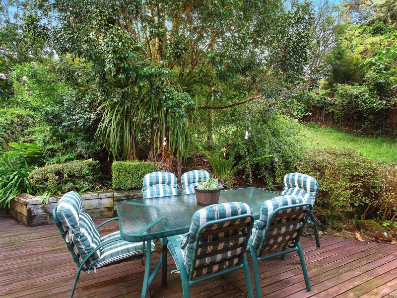 63 Lake Shore Drive, North Avoca NSW 2260