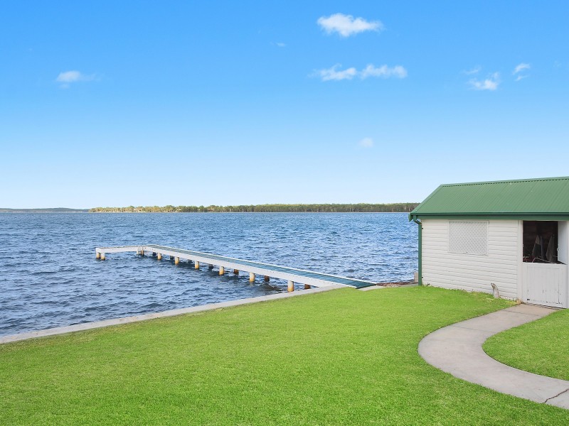 20 Scott Road, Mannering Park NSW 2259