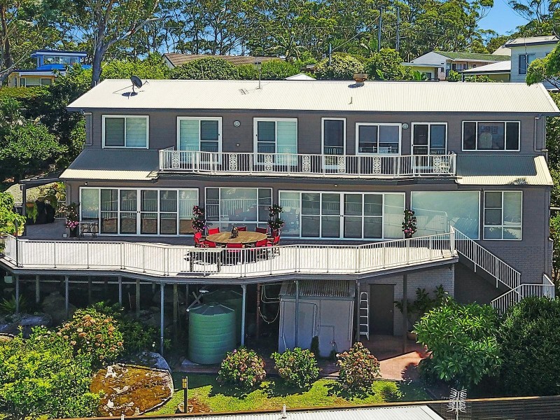 23 Table Top Road, North Avoca NSW 2260