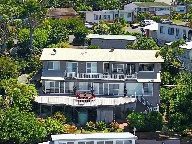 23 Table Top Road, North Avoca NSW 2260