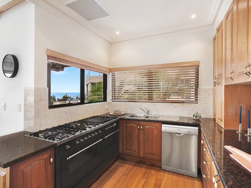 9/2 Maroomba Road, Terrigal NSW 2260