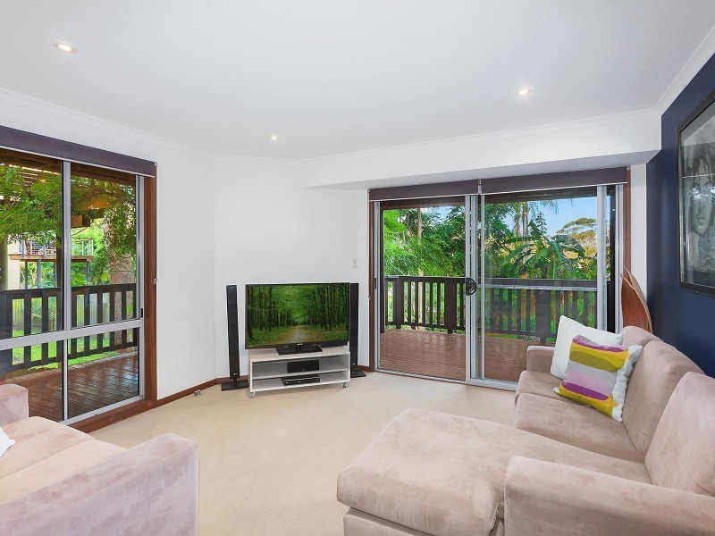 16 Beachcomber Parade, North Avoca NSW 2260
