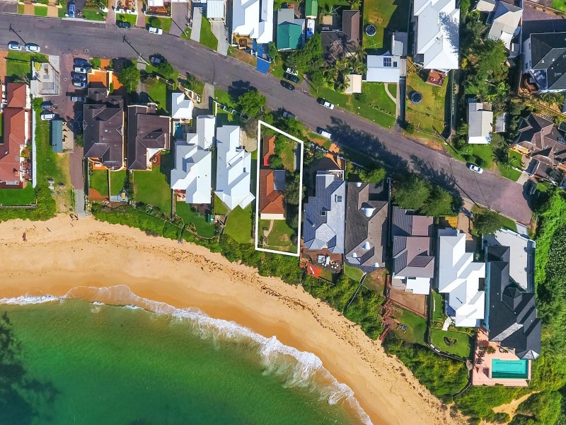 12 Werrina Parade, Blue Bay NSW 2261