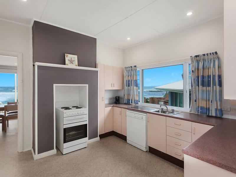 12 Werrina Parade, Blue Bay NSW 2261