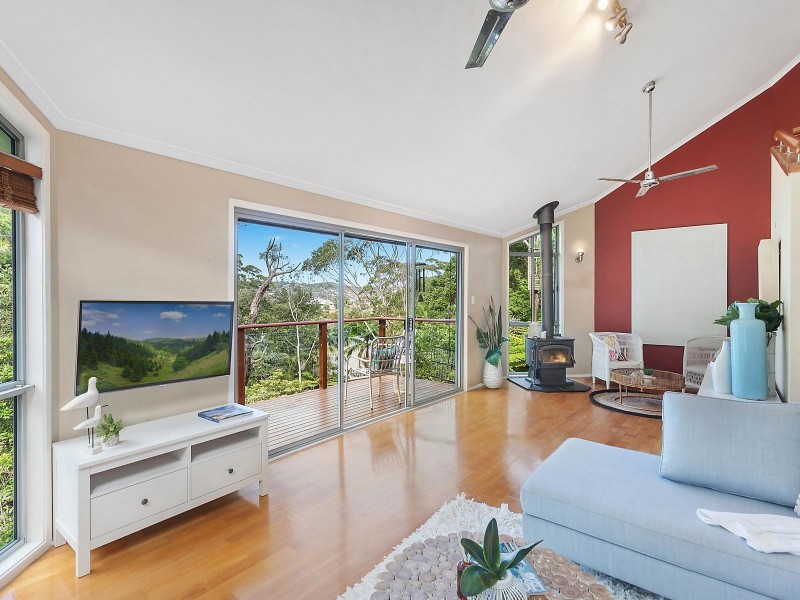 59 Surf Rider Avenue, North Avoca NSW 2260