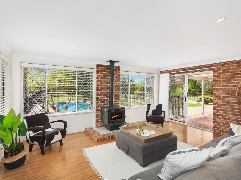 8 Hayley Close, Tumbi Umbi NSW 2261