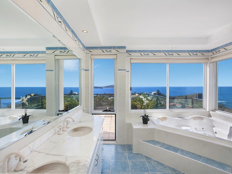 11 John Gray Close, Terrigal NSW 2260