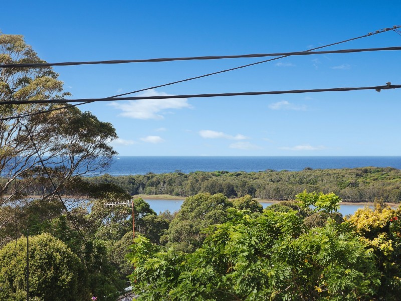 755 The Entrance Road, Wamberal NSW 2260