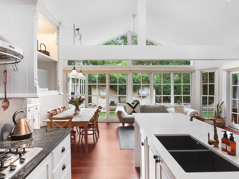 6 Tees Close, Erina NSW 2250